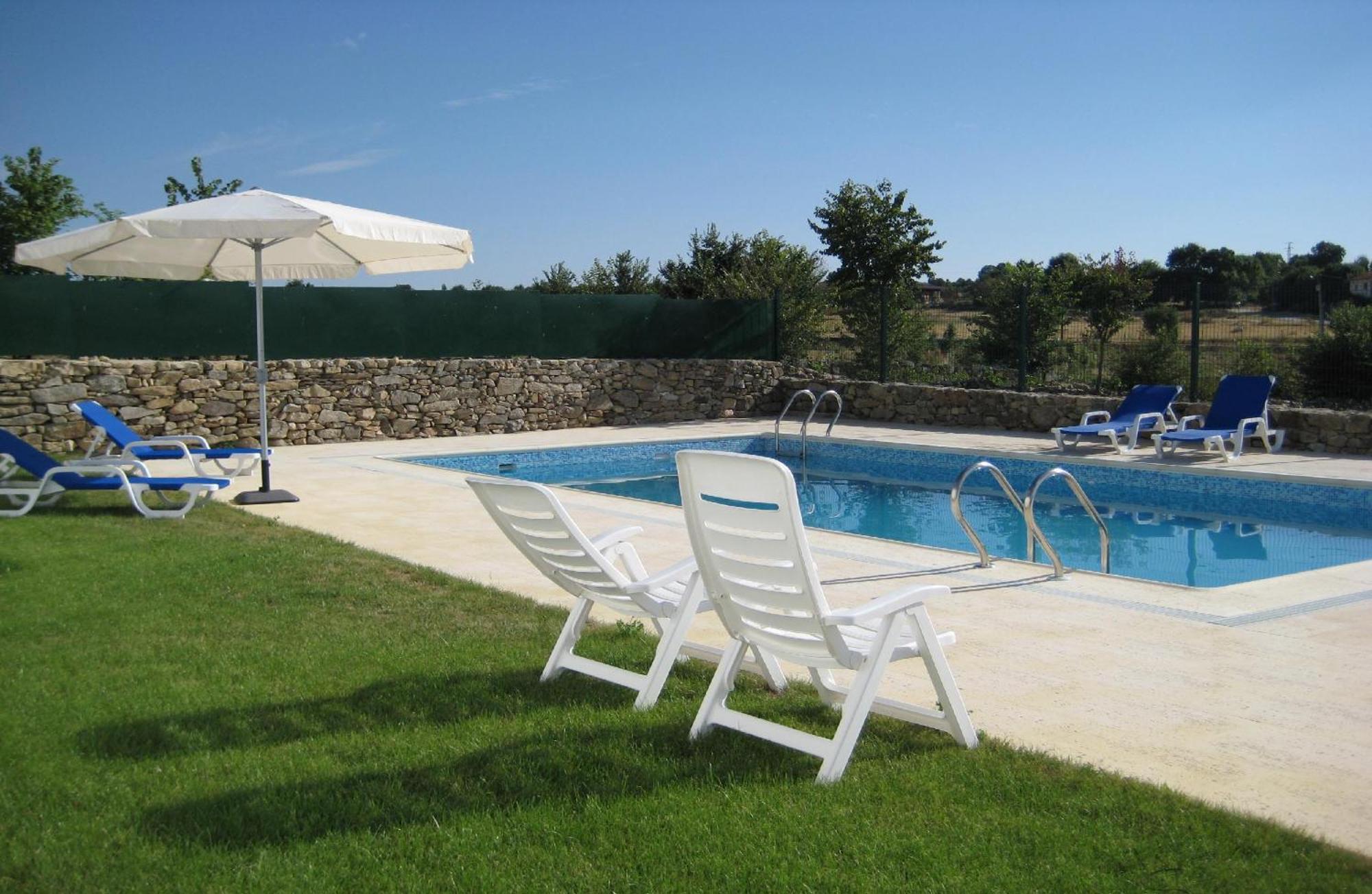 Quinta De La Barandica Guest House Miranda do Douro Exterior photo