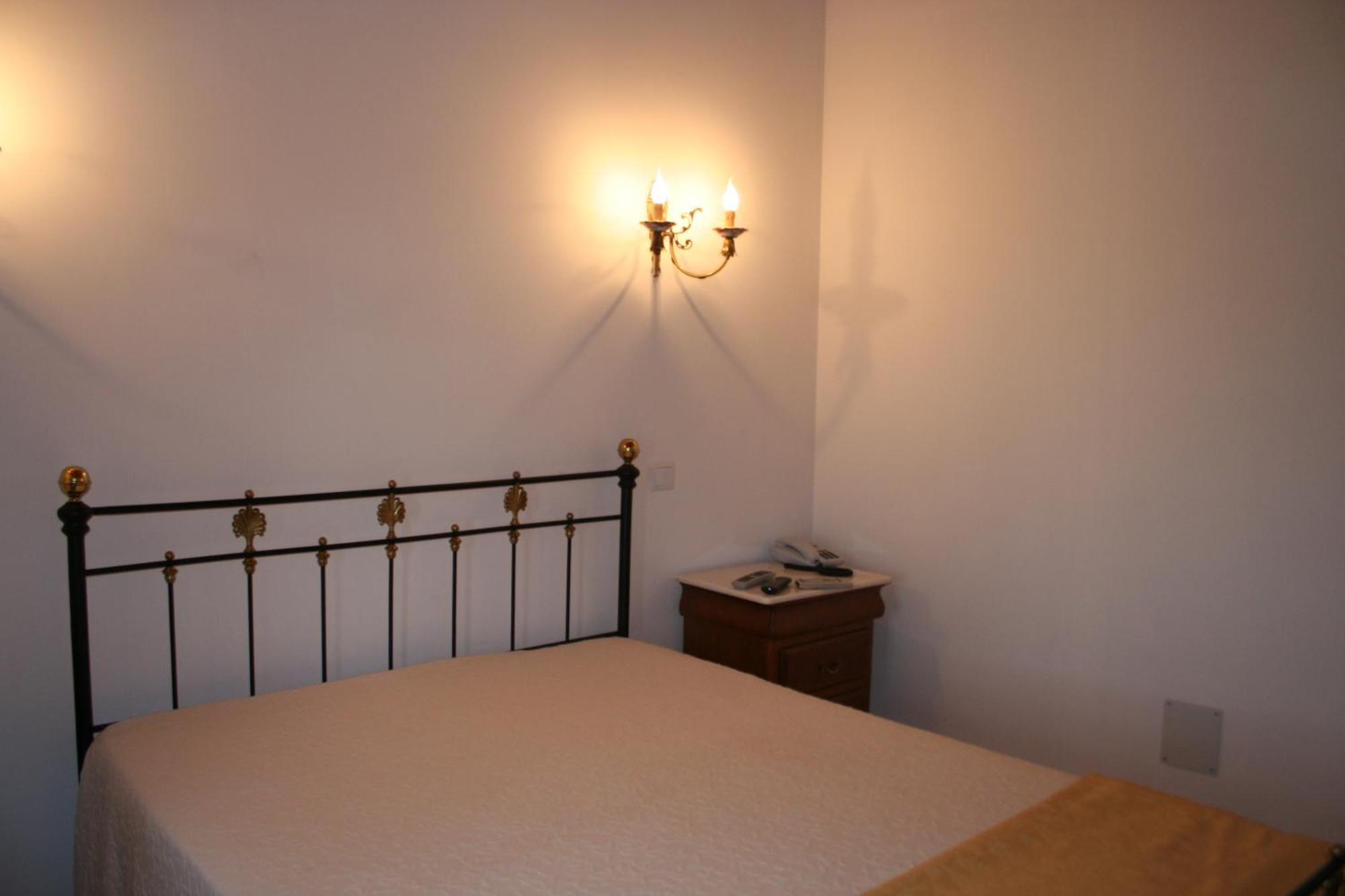 Quinta De La Barandica Guest House Miranda do Douro Room photo